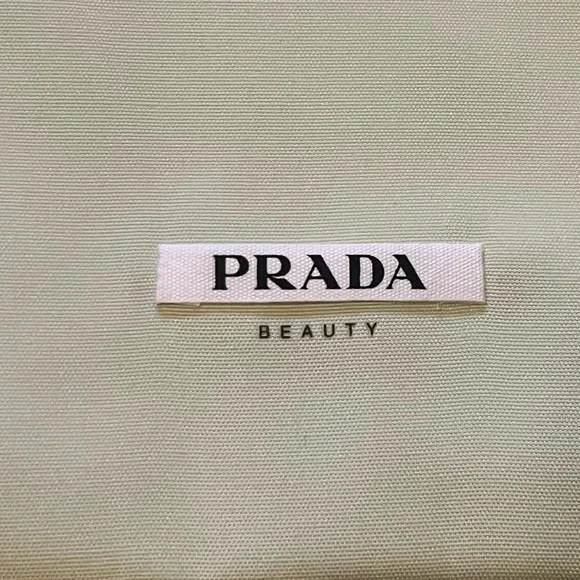 Prada Beauty Reversible Tote with Zip Pouch - Mint Green reverses to Black BNIB - Picture 3 of 16